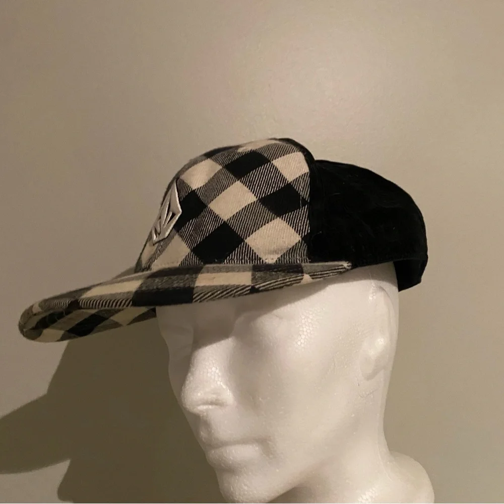 CLASSIC RARE VOLCOM HAT ORIGINAL - Picture 3 of 5